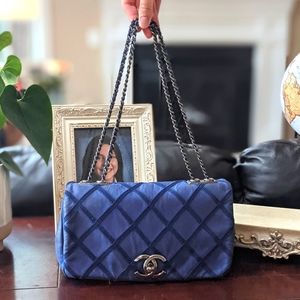 Chanel Topstitch 2 ways one flap bag